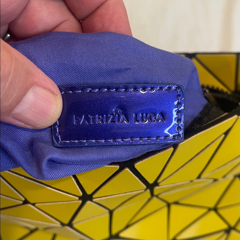 1212104 Patrizia Luca Yellow and Black Geometric Clutch - Picture 4 of 7
